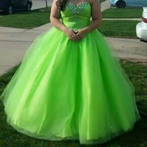Princess style prom dress (14-18)