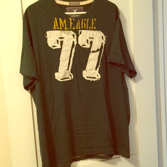 American Eagle t-shirt