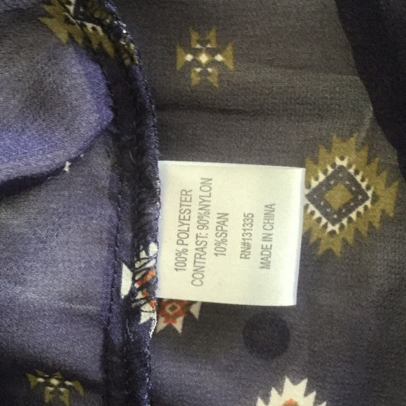 Sheer Patterned Top - Picture 4 of 4