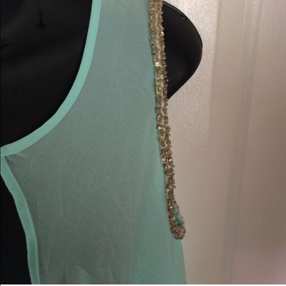 Mint split sheer top - Picture 2 of 3