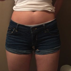 Hollister shorts !
