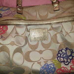 Meet your Posher, Kaitlin