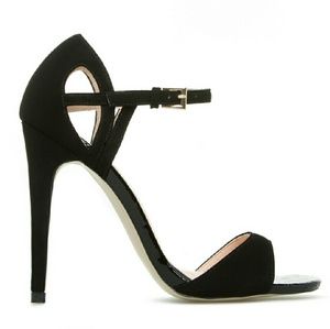 NIB sz. 11 SEXY Black Strappy Heels