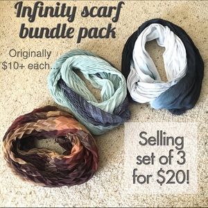 ‼️SALE‼️. Set of 3 infinity scarves⛅️