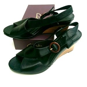 Clarks women's wedge sandals