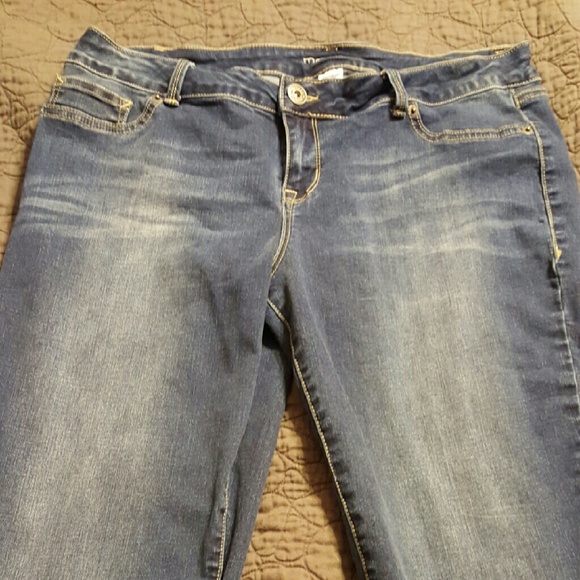 Maurices skinny stretch jeans
