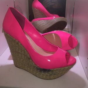Jessica Simpson wedges