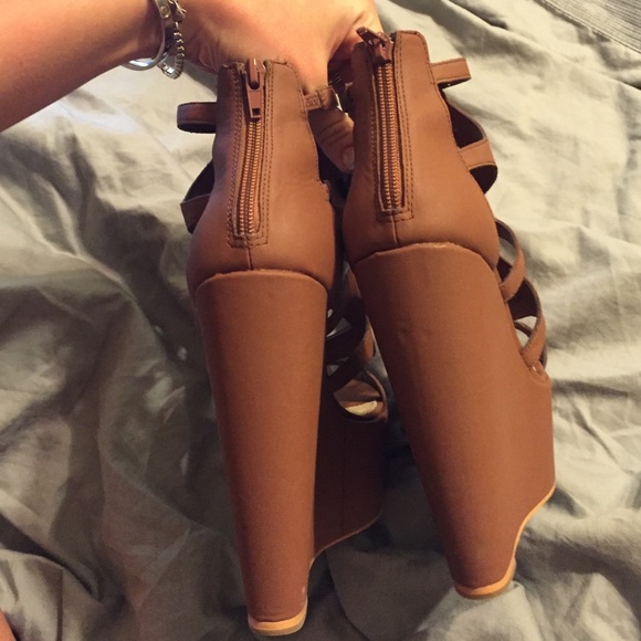 Steve Madden wedges! Perfect condition! - Picture 4 of 4