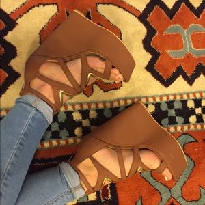 Steve Madden wedges! Perfect condition!