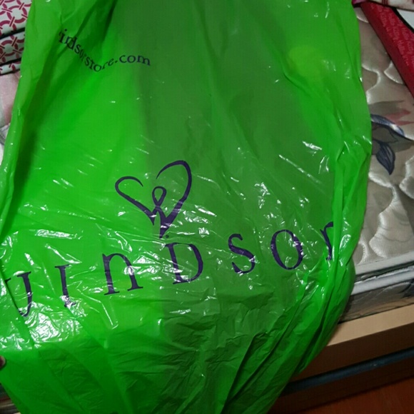 Sexy long burgundy dress - Picture 2 of 4