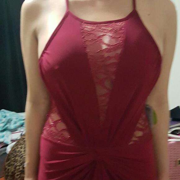 Sexy long burgundy dress - Picture 3 of 4
