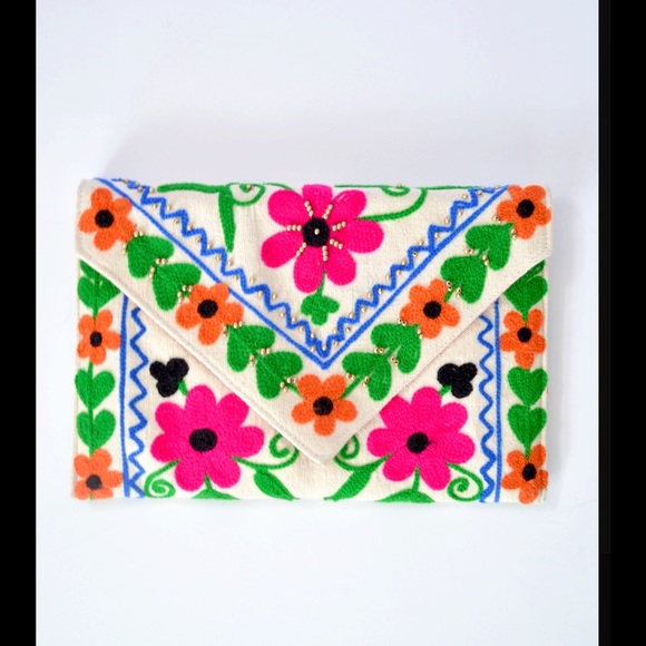 Colorful Clutch - Picture 3 of 4