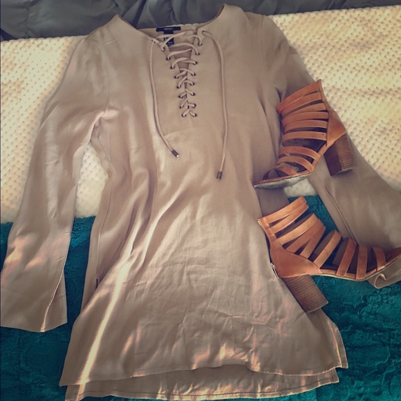 ❌SOLD❌F21 Taupe lace up dress