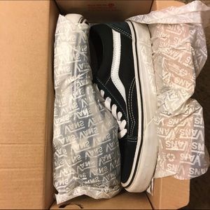 Sz 4.5 in boys and Sz 6 in womens old school Vans