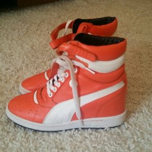 Puma High top wedge sneakers