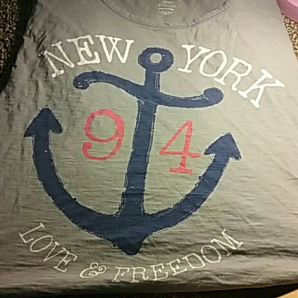 Old navy T-Shirt