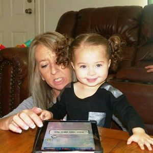 Meet your Posher, Toni