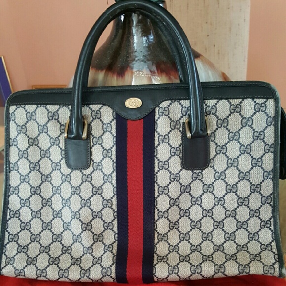 Meet your Posher, Felecia - Picture 2 of 2