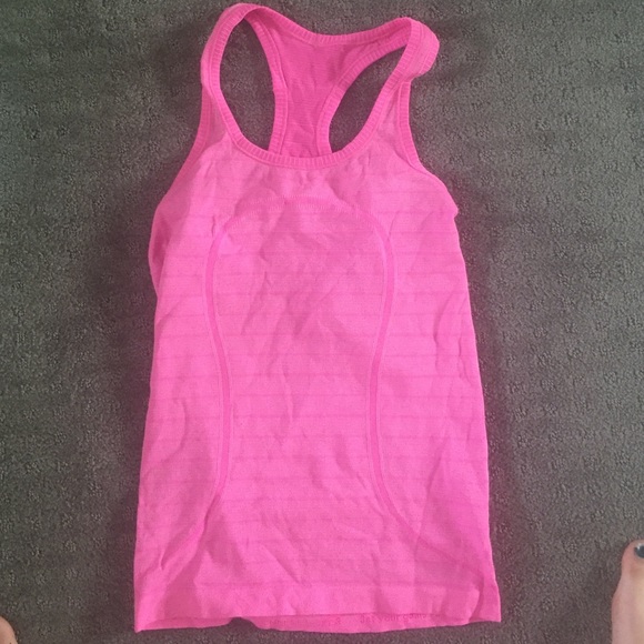 LULULEMON tank top!