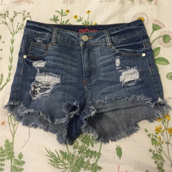 Sold on merc-Denim high waisted shorts