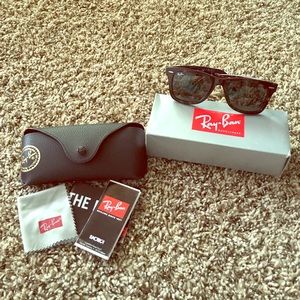 Wayfarer Ray Bans