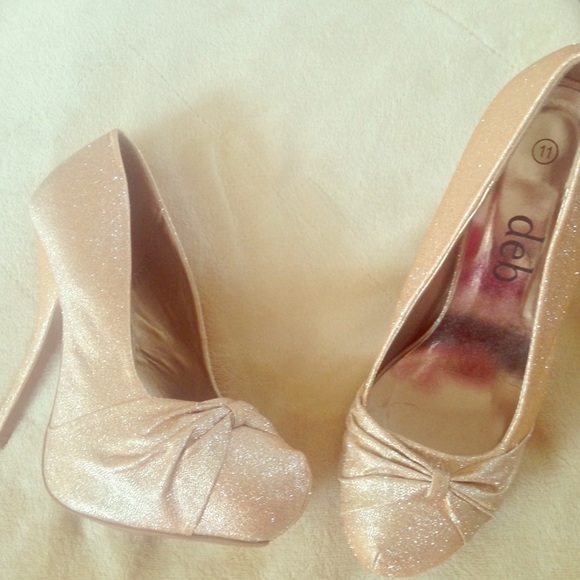 Deb high heels