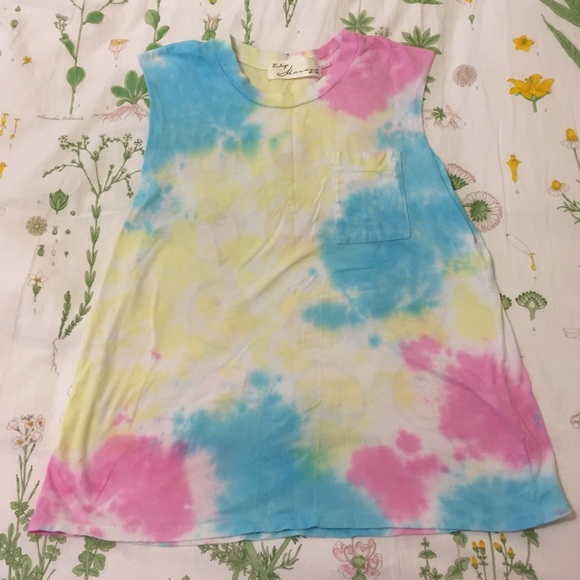 *sold*SOLDTie dye muscle tee
