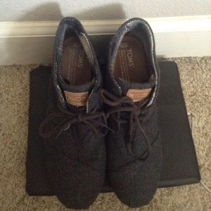 Shoes- Toms- Wedges