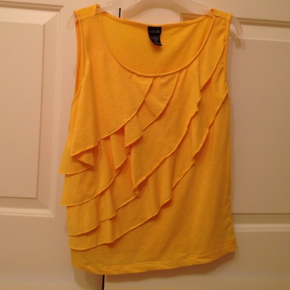Cute yellow top for summer and spring - Picture 1 of 3