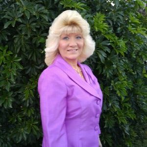 Meet your Posher, Joyce