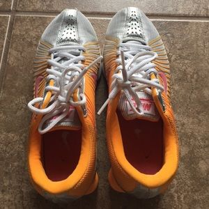 Almost new Nike tennis shoes