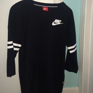 Nike top
