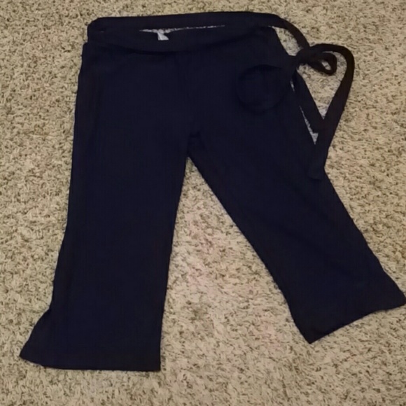 Nike Belted Capri