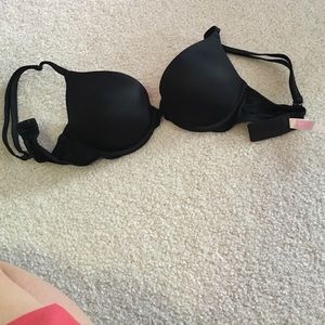 32 B never worn