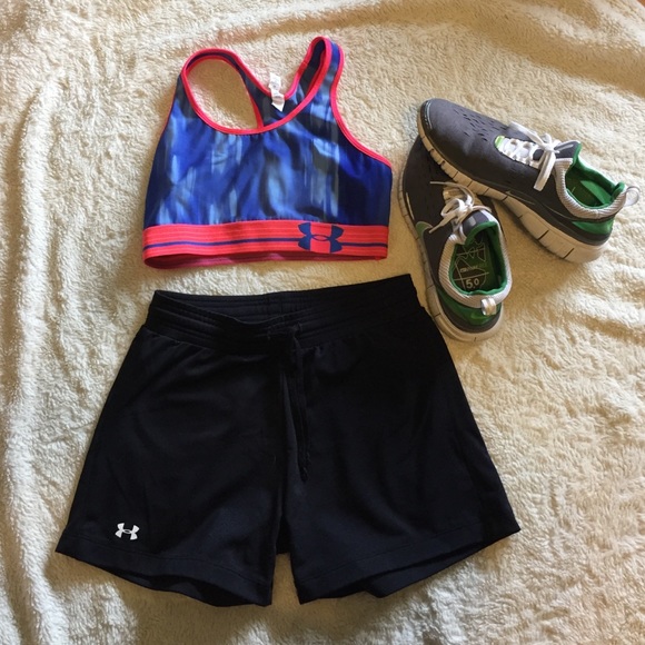 Under Armour Spandex Workout Shorts - Picture 4 of 4