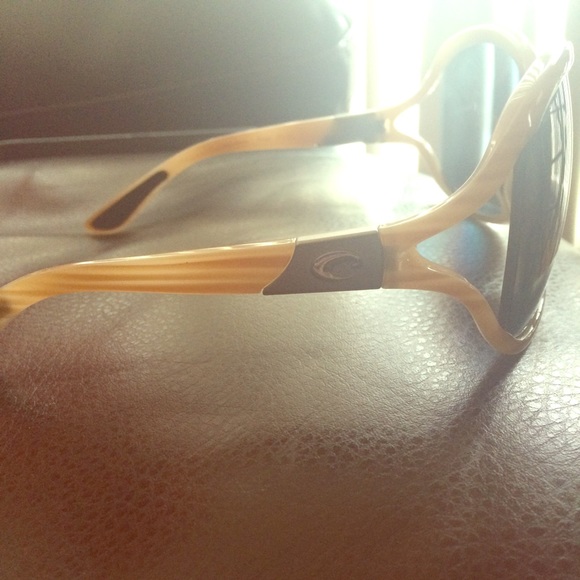 Costa\'s main image 4