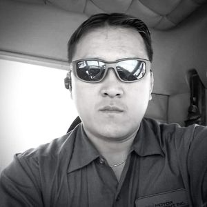 Meet your Posher, Xee