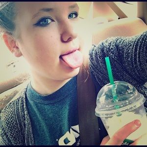 Meet your Posher, Brooke