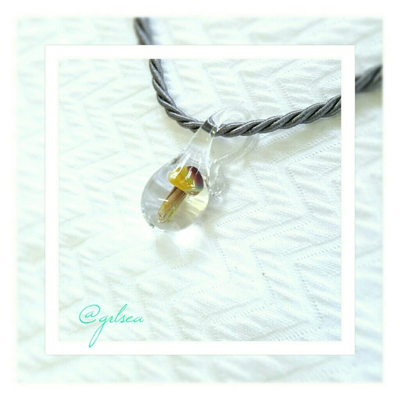 Salty Grace  Jewelry - Blown glass pendant