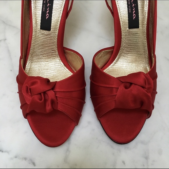 NWB. Nina Red Rouge Satin Formal/Prom Shoes