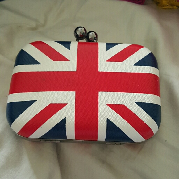 Union Jack Clutch