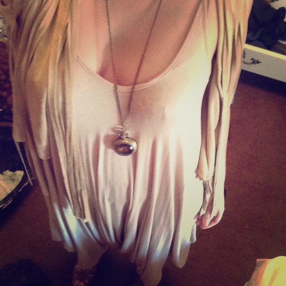 a khaki ROMPER 🤘🏻 - Picture 1 of 4