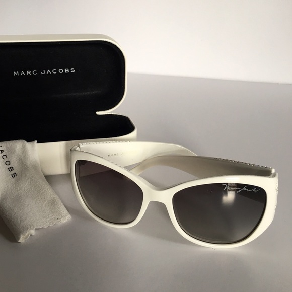 Marc Jacobs Sunglasses main image 4