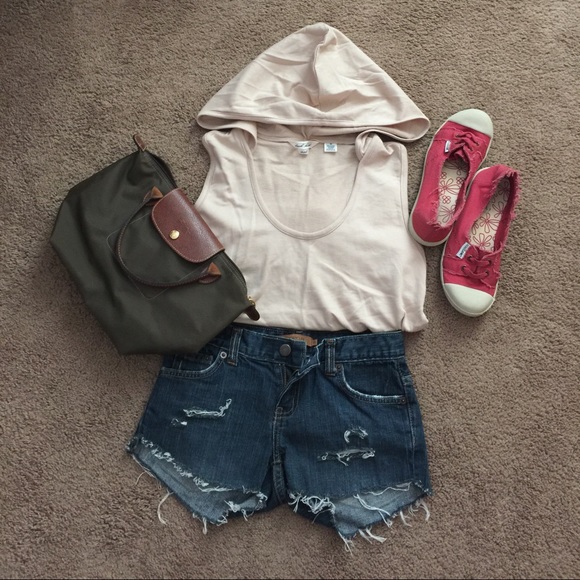 Tan sleeveless hoodie - Picture 2 of 3