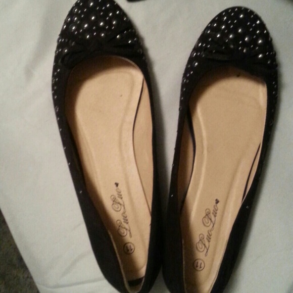 Size 11 flats