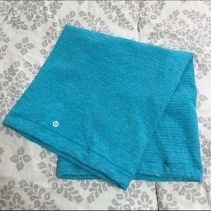 Lululemon run and done neck warmer