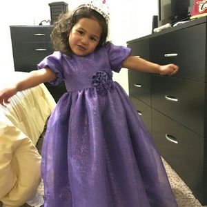 Meet your Posher, Christine