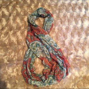 Infinity scarf
