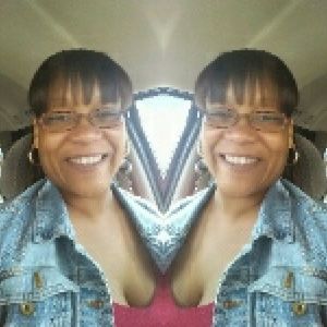 Meet your Posher, Twana