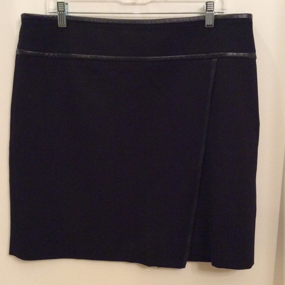 White House Black Market skirt